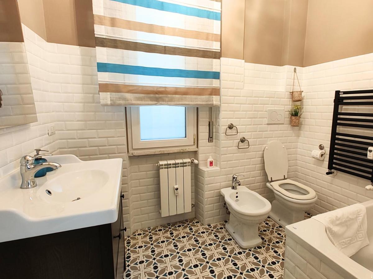 Luxury Apartment By Palazzo Senesi Рим Экстерьер фото